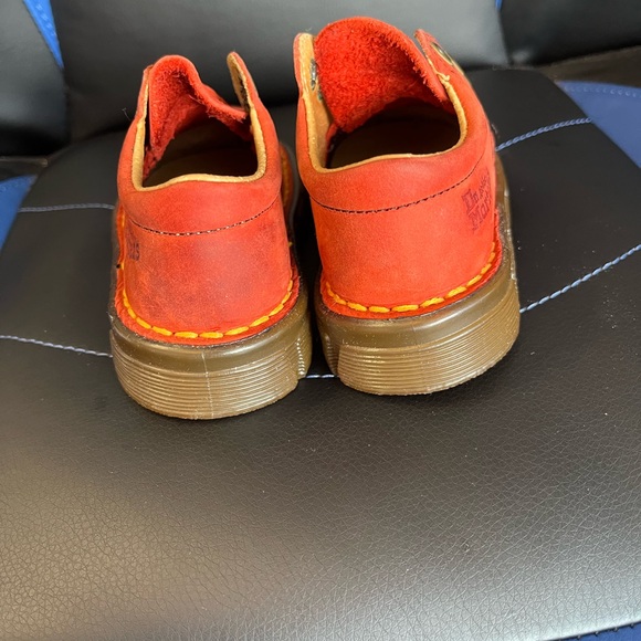 Dr. Marten’s Air Wair kids shoes size 6 burnt red suede - Picture 4 of 6